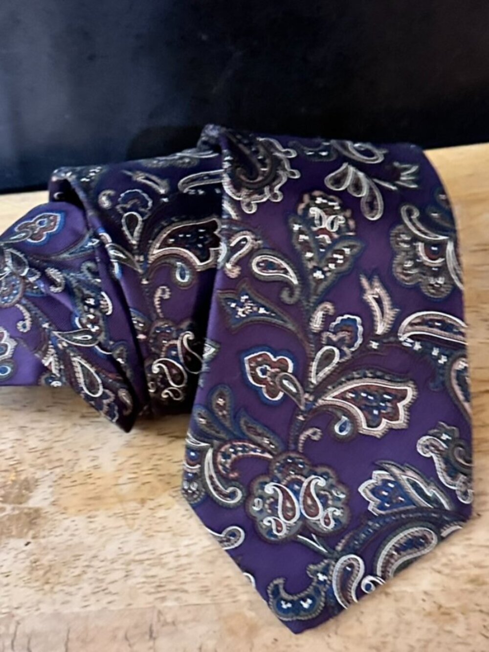 Pierre Balmain Silk Necktie Tie Purple Paisley Mens EUC